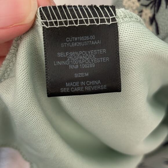 Trixxi Women Medium Jumpsuit Floral Wide Ankle Ruffled Neckline Mint Green Beige - Picture 5 of 9